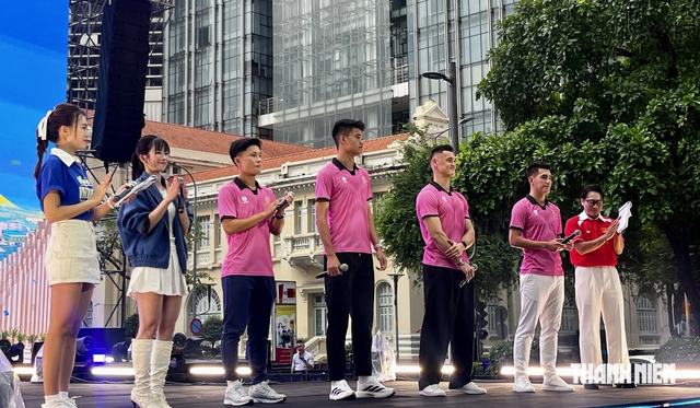 'Nhìn lên khán đài mà đá': Động lực phía sau những VĐV Việt Nam - Ảnh 3.