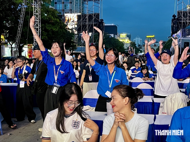 'Nhìn lên khán đài mà đá': Động lực phía sau những VĐV Việt Nam - Ảnh 5.
