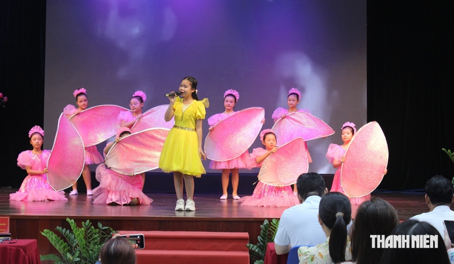 TP.HCM: 'Ki&ecirc;n quyết kh&ocirc;ng n&acirc;ng điểm, l&agrave;m đẹp học bạ' - Ảnh 9.