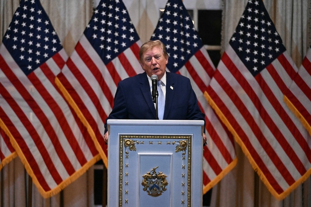 Ông Trump có động thái trước khi các biện pháp cấm vận Nga có hiệu lực - Ảnh 1.