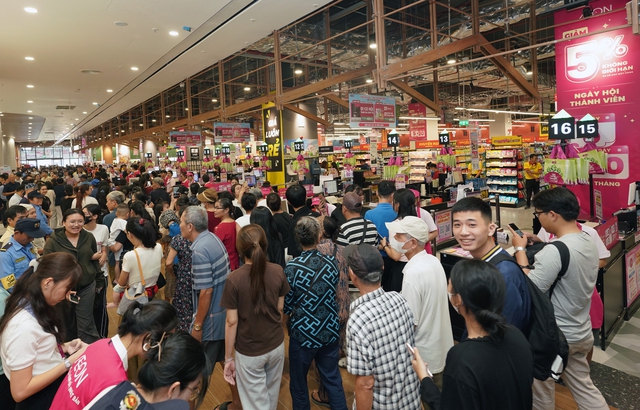 Sau 3 ngày mở cửa AEON Mall Thanh Hóa đón hơn 200 ngàn lượt khách - Ảnh 2.