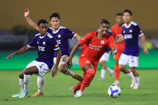 CLB Hà Nội kiên cường đánh bại CLB CAHN: Quang Hải bất lực, derby hấp dẫn như phim- Ảnh 3.