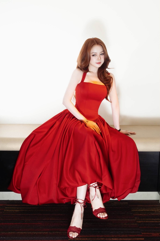 DJ Mie: Danh xưng 'phú bà showbiz' và quan điểm tình cảm sau những thăng trầm - Ảnh 4.