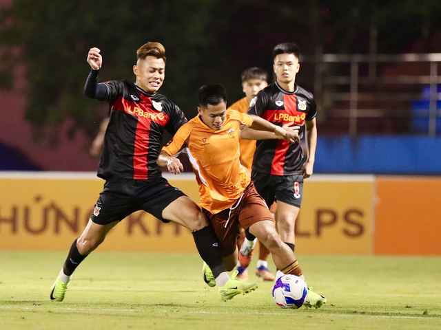 Hoàng Đức cực hay, Ninh Bình FC thắng HAGL 4-3 trong cuộc đua tỷ số điên rồ với 2 thẻ đỏ- Ảnh 4.