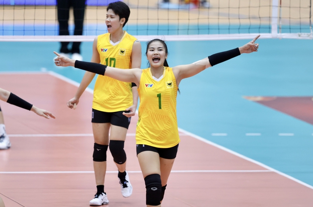 Sao bóng chuyền Thái Lan tỏa sáng, 'giải hạn' cho CLB Thanh Hóa - Ảnh 3.