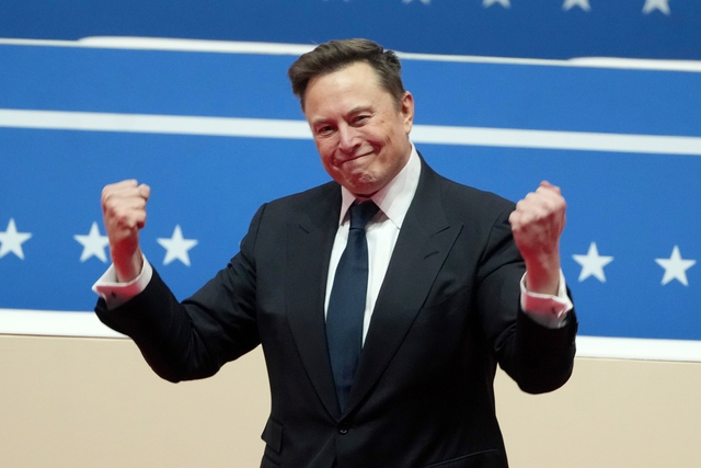 Tỉ phú Musk hứa tặng cổ phiếu SpaceX cho mọi trẻ em ở Mỹ- Ảnh 1.