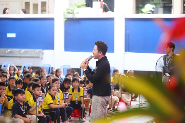 Gần 5.000 học sinh, sinh viên Lâm Đồng hưởng ứng chiến dịch ‘Không Một Mình’ - Ảnh 3.
