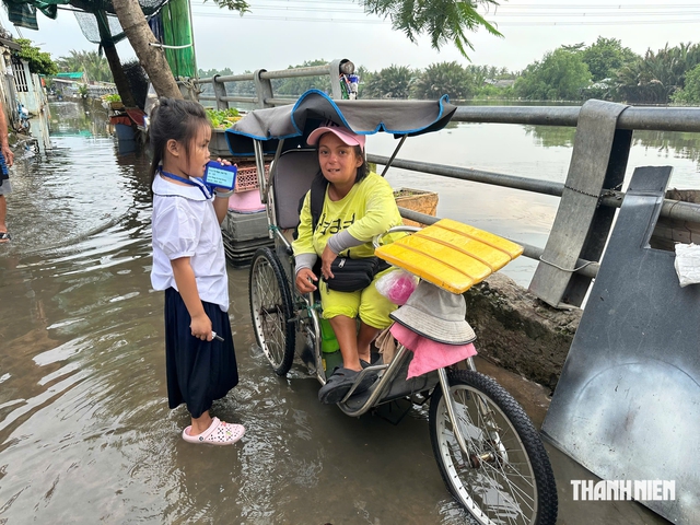 Bán vé số cho người dưới 18 tuổi bị phạt 30 triệu: Đại lý nói gì? - Ảnh 3.