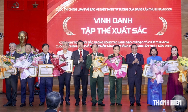 Bảo vệ Đảng, chế độ là nhiệm vụ sống còn trong bối cảnh hiện nay- Ảnh 3.