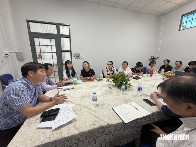 TP.HCM giảm 2.745 vị tr&iacute; quản l&yacute; trường học, bố tr&iacute; nh&acirc;n sự d&ocirc;i dư ra sao - Ảnh 1.
