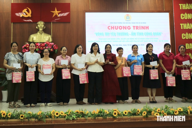 Chăm lo sức khỏe, tiếp sức nữ lao động nhân ngày 20.10 - Ảnh 2.