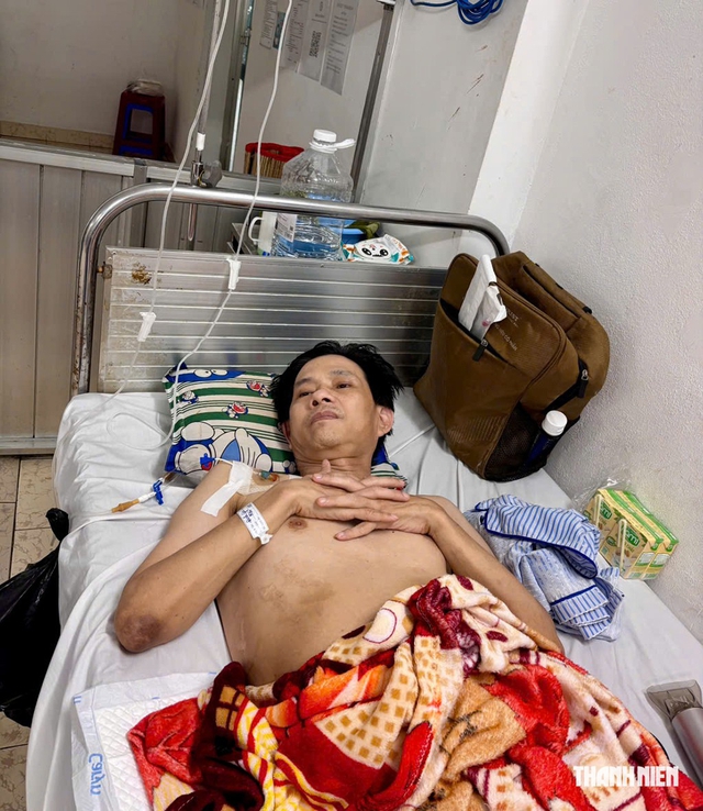 Xin giúp người đàn ông khuyết tật, không nhà, không người thân có tiền chữa bệnh- Ảnh 2.