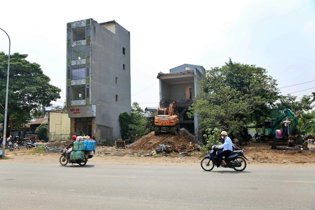Hà Nội siết chặt quản lý chất thải rắn công nghiệp và cơ sở phế liệu - Ảnh 1.