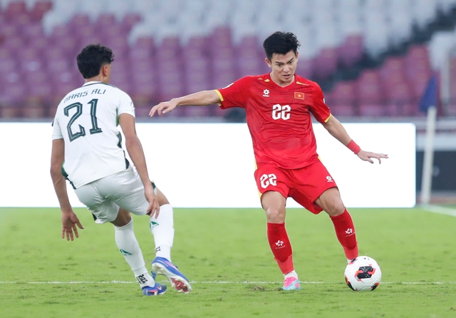 Bảng xếp hạng FIFA ASEAN Cup mới nhất: Việt Nam thứ nhì, Thái Lan thua sốc Philippines vẫn tốp 1- Ảnh 2.