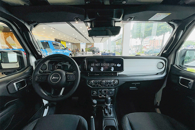 Thử lái Wrangler Sport - Có còn chất Jeep khi không phải Rubicon? - Ảnh 3.