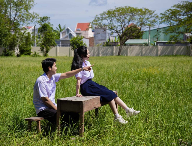 Đồ án tốt nghiệp của sinh viên giống MV của ca sĩ 'gây sốt' cộng đồng mạng - Ảnh 2.