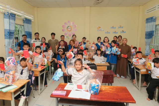 Sống tốt đời đẹp đạo - Ảnh 11.