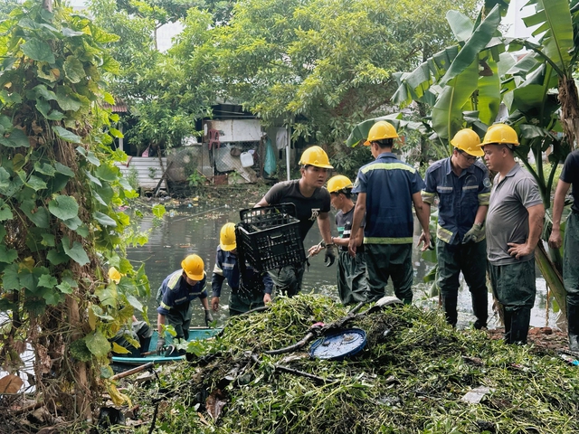 Phía sau dòng nước bẩn - Ảnh 5.
