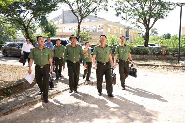 Bộ Công an khảo sát thành lập Trường văn hóa Công an nhân dân ở Quảng Trị- Ảnh 1.
