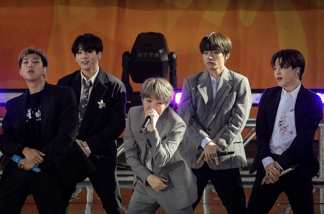 Sau K-pop, Hàn Quốc đang xuất khẩu văn hóa gì? - Ảnh 1.