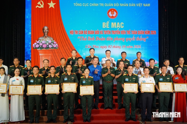 Bí thư T.Ư Đoàn ‘tiếp lửa’ thanh niên quân đội đam mê tuyên truyền- Ảnh 1.