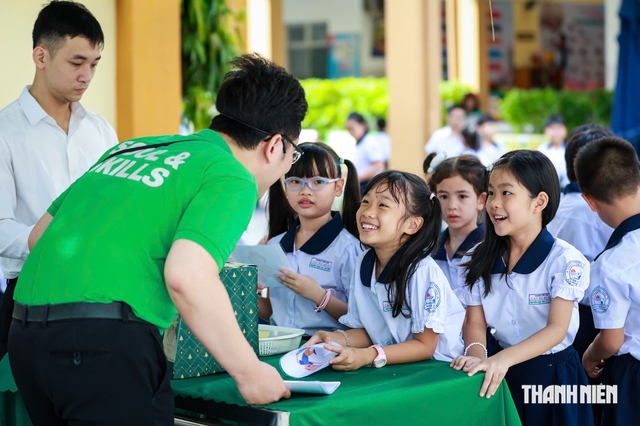 TP.HCM yêu cầu không phát sinh các loại vở học sinh không cần thiết - Ảnh 1.