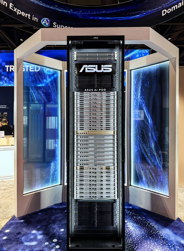 ASUS đưa m&ocirc; h&igrave;nh 'nh&agrave; m&aacute;y AI' v&agrave;o chiến lược hạ tầng mới - Ảnh 1.