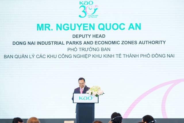 Bảo vệ sức khỏe cho lực lượng lao động di cư nhìn từ thực tế nhà máy - Ảnh 2.