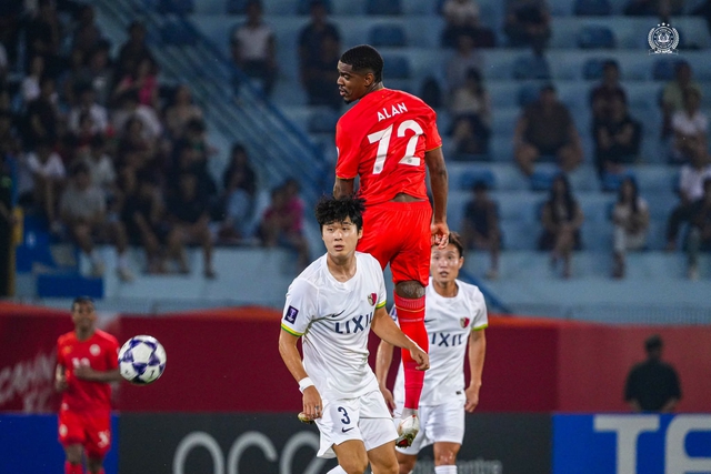 Cuộc đua vô địch V-League kịch tính hơn nhờ một cuộc đua khác - Ảnh 1.