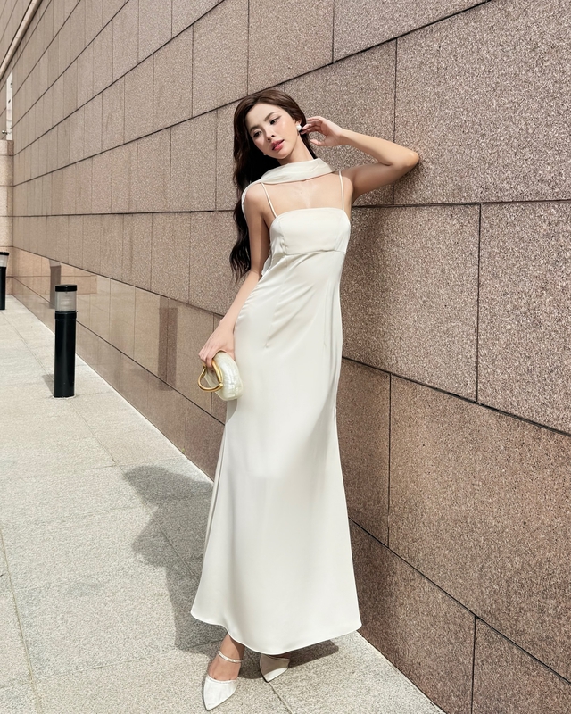 Điểm xuyết khăn choàng voan, lụa với váy dài tôn thần thái kiêu sa - Ảnh 5.