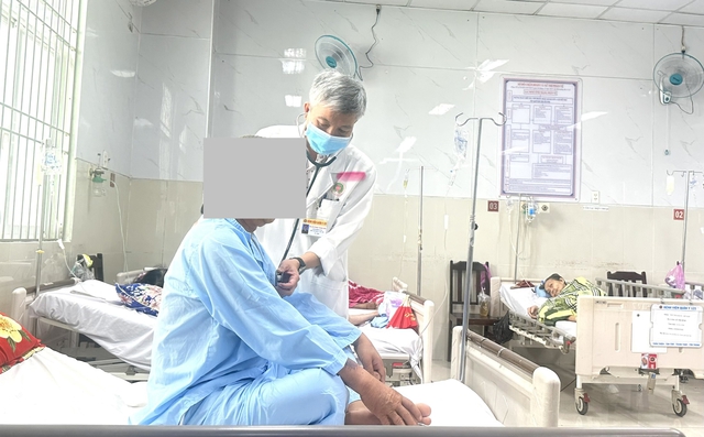 Nhiều ca bệnh nặng được cứu chữa thành công tại Bệnh viện Quân y 121 - Ảnh 2.