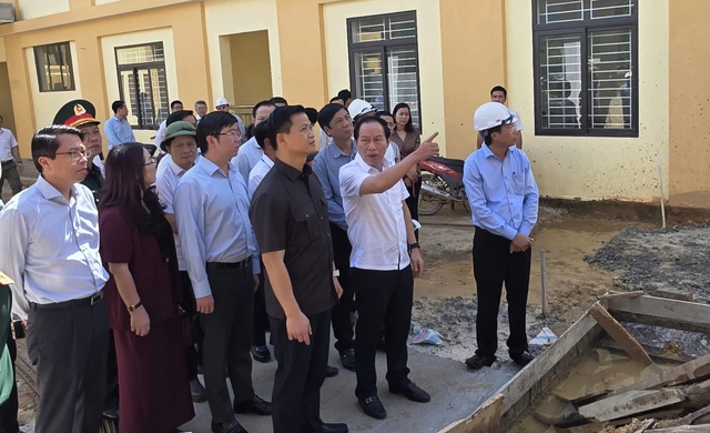 Phó Thủ tướng Lê Tiến Châu kiểm tra hai dự án cơ sở giáo dục Quảng Trị - Ảnh 5.