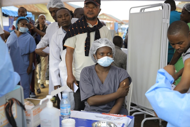 Dịch Ebola đang diễn biến phức tạp tại châu Phi, Nigeria ghi nhận ca nhiễm đầu tiên - Ảnh 1.