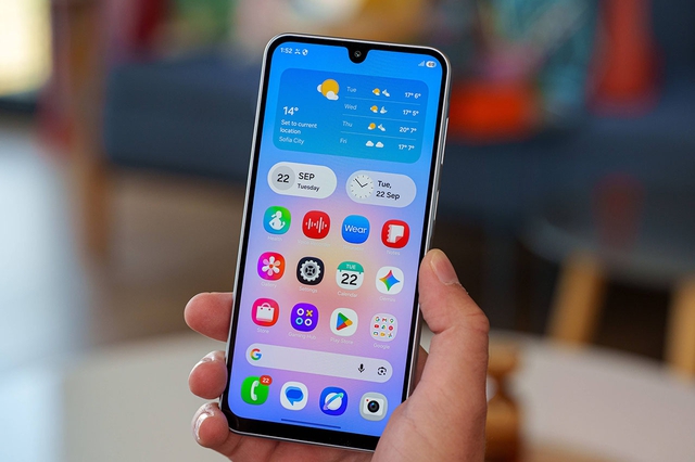 Samsung Galaxy A18 chính thức ra mắt: Giá hơn 8 triệu đồng, camera 50MP - Ảnh 1.