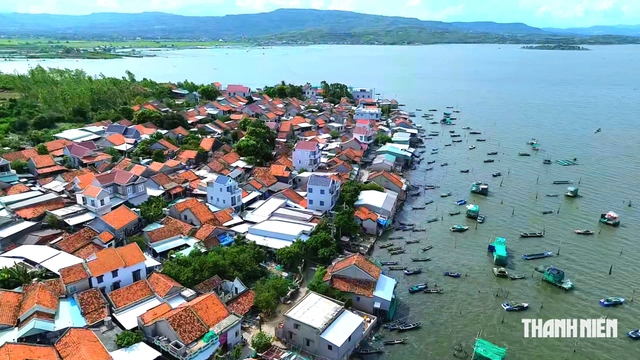 Đầm Ô Loan, chuyện kể theo con nước: 'Ngôi làng cô đơn' giữa đầm Ô Loan - Ảnh 4.