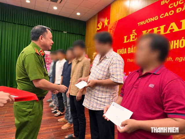 Từng vướng vòng lao lý, học viên U50 học nghề được cam kết tuyển dụng - Ảnh 3.