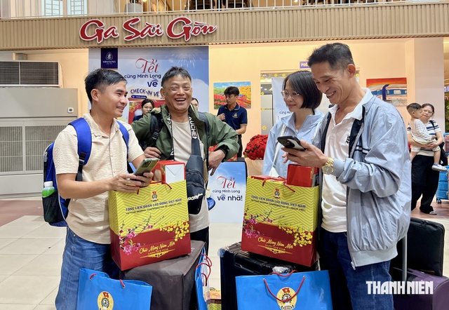 TP.HCM chăm lo sớm Tết Nguy&ecirc;n đ&aacute;n 2027 sớm từ 15.11: Tặng tiền, qu&agrave;, v&eacute; về qu&ecirc;... - Ảnh 2.