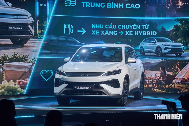 BYD Sealion 5 'chốt' giá 659 triệu đồng, đưa nhóm SUV đô thị vào thế khó - Ảnh 1.