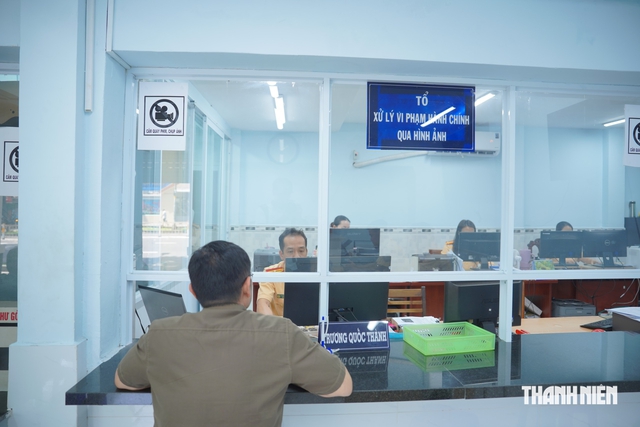 Cục CSGT: Đèn tín hiệu bị lỗi, tài xế không bị phạt nguội lỗi vượt đèn đỏ - Ảnh 2.