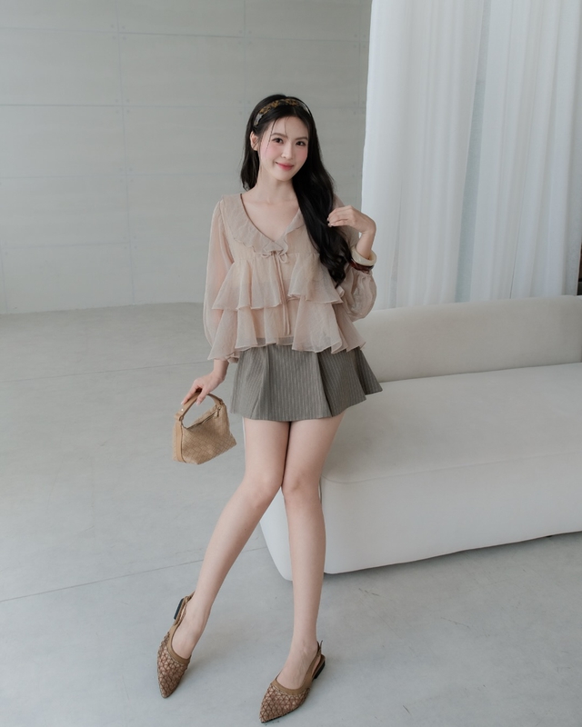 Y&ecirc;u chiều đ&ocirc;i ch&acirc;n c&ugrave;ng những thiết kế gi&agrave;y bệt thoải m&aacute;i - Ảnh 1.