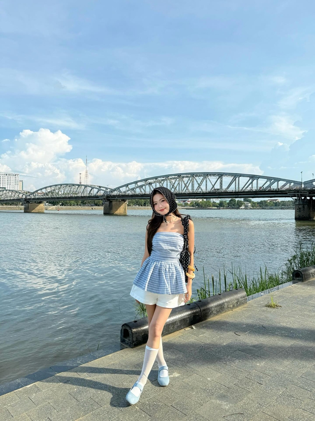 Y&ecirc;u chiều đ&ocirc;i ch&acirc;n c&ugrave;ng những thiết kế gi&agrave;y bệt thoải m&aacute;i - Ảnh 6.