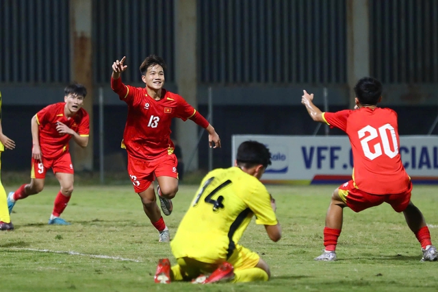 Lịch thi đấu, dự đoán U.17 Cheonan City vs U.17 Việt Nam mới nhất: Thầy trò HLV Roland thắng tại Hàn Quốc- Ảnh 2.