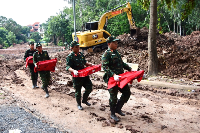 Quy tập thêm 10 hài cốt liệt sĩ tại công viên Lê Thị Riêng, nâng tổng số lên 810- Ảnh 1.