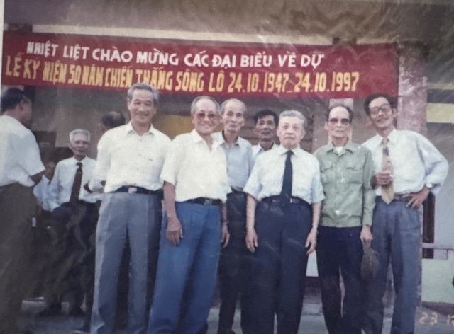 'Voi đi' trên sông Lô- Ảnh 2.