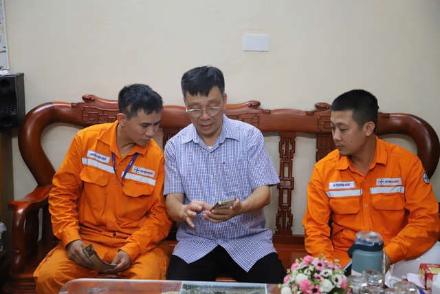 EVNHANOI khuyến nghị kh&aacute;ch h&agrave;ng theo d&otilde;i điện mỗi ng&agrave;y để chủ động kiểm so&aacute;t tiền điện- Ảnh 1.