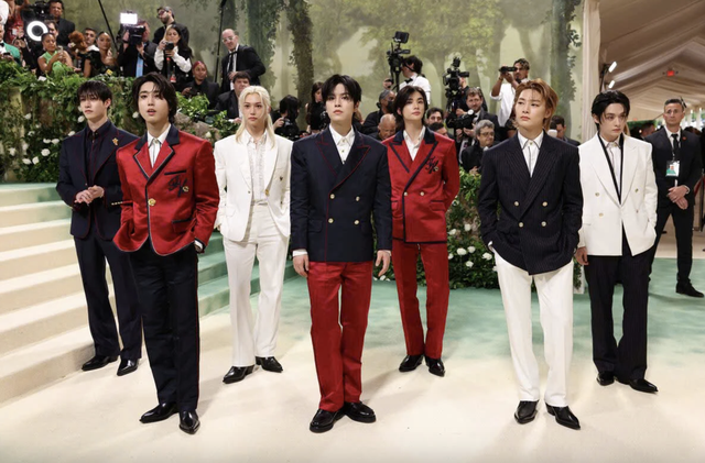 Các ông lớn K-pop quay lưng với Grammy? - Ảnh 2.
