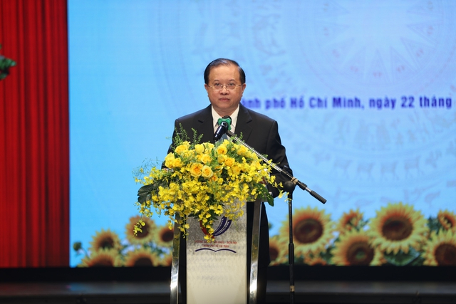 Cuộc hội ngộ đặc biệt của NSND Trịnh Kim Chi, NSƯT Thành Lộc, Việt Hương - Ảnh 2.