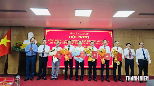 Cà Mau điều động, bổ nhiệm 19 cán bộ, nhiều giám đốc sở nhận nhiệm vụ mới - Ảnh 3.