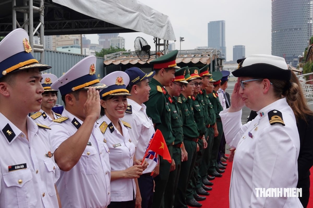 Tàu hải quân Anh thăm TP.HCM nhân 1 năm quan hệ đối tác chiến lược toàn diện - Ảnh 5.