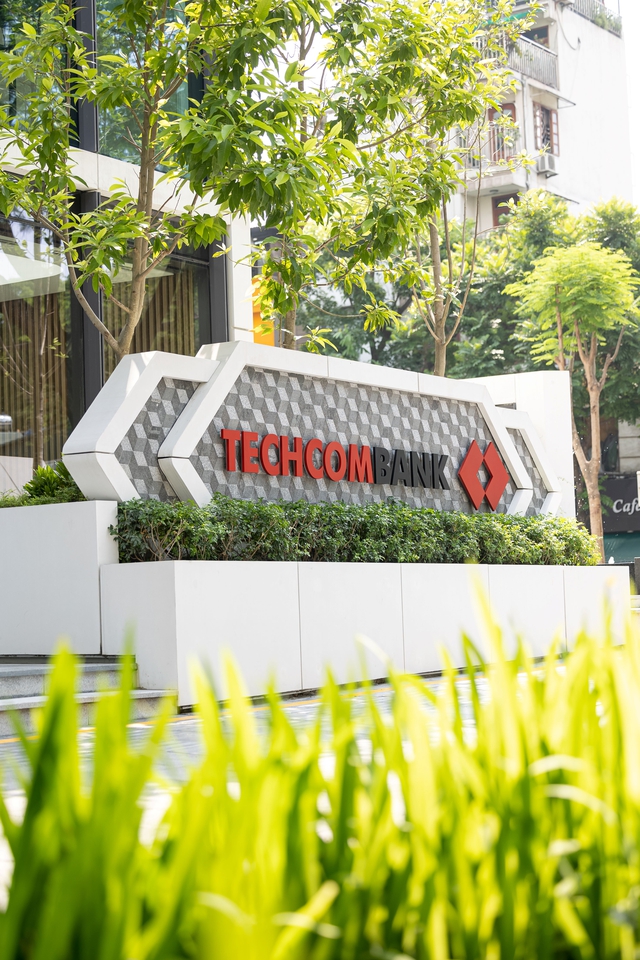 Techcombank giảm l&atilde;i suất theo đ&uacute;ng chủ trương của Ch&iacute;nh phủ v&agrave; NHNN - Ảnh 1.